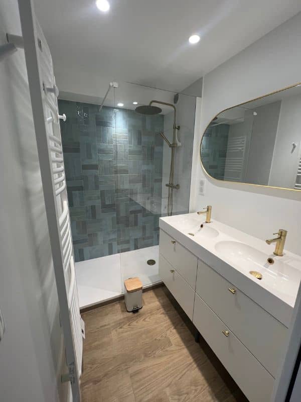 PEGABAT Rénovation complète d’une salle de bain à Cannes-La-Bocca (06)